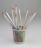 Kores kleurpotloden driehoekig Kolores Magic, 12 kleuren, goed uitgumbaar 93315.PT06