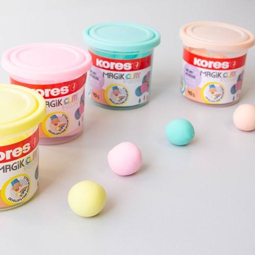 Kores Magic Clay Pastel, set van 4 potjes a 40 gram KM34242-3